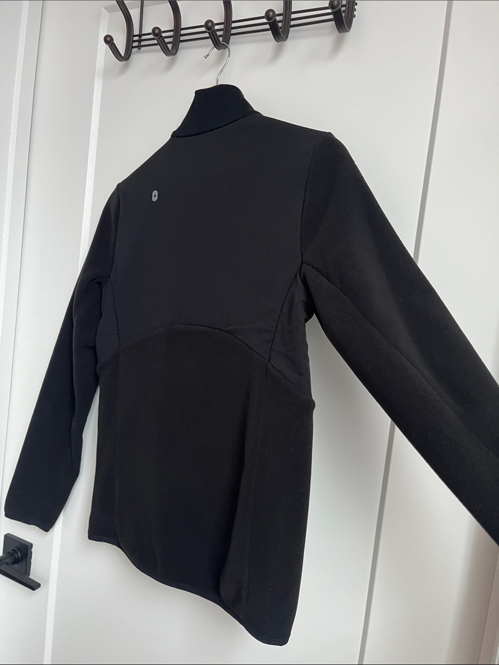 Figs Black Zip-Up Medical Jacket with Aya Healthcare Embroidery Women’s size XS - Picture 7 of 10